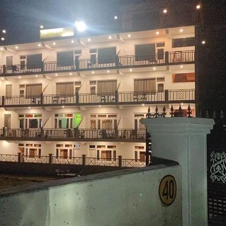 Hotel Sunshine Dharamshala Esterno foto