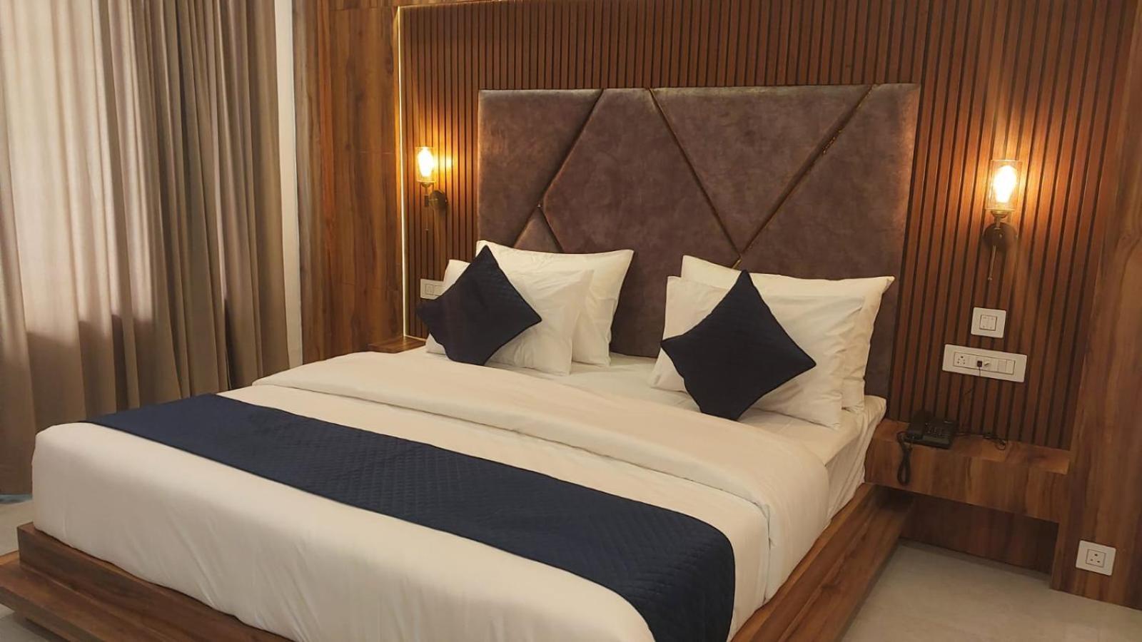 Hotel Sunshine Dharamshala Esterno foto